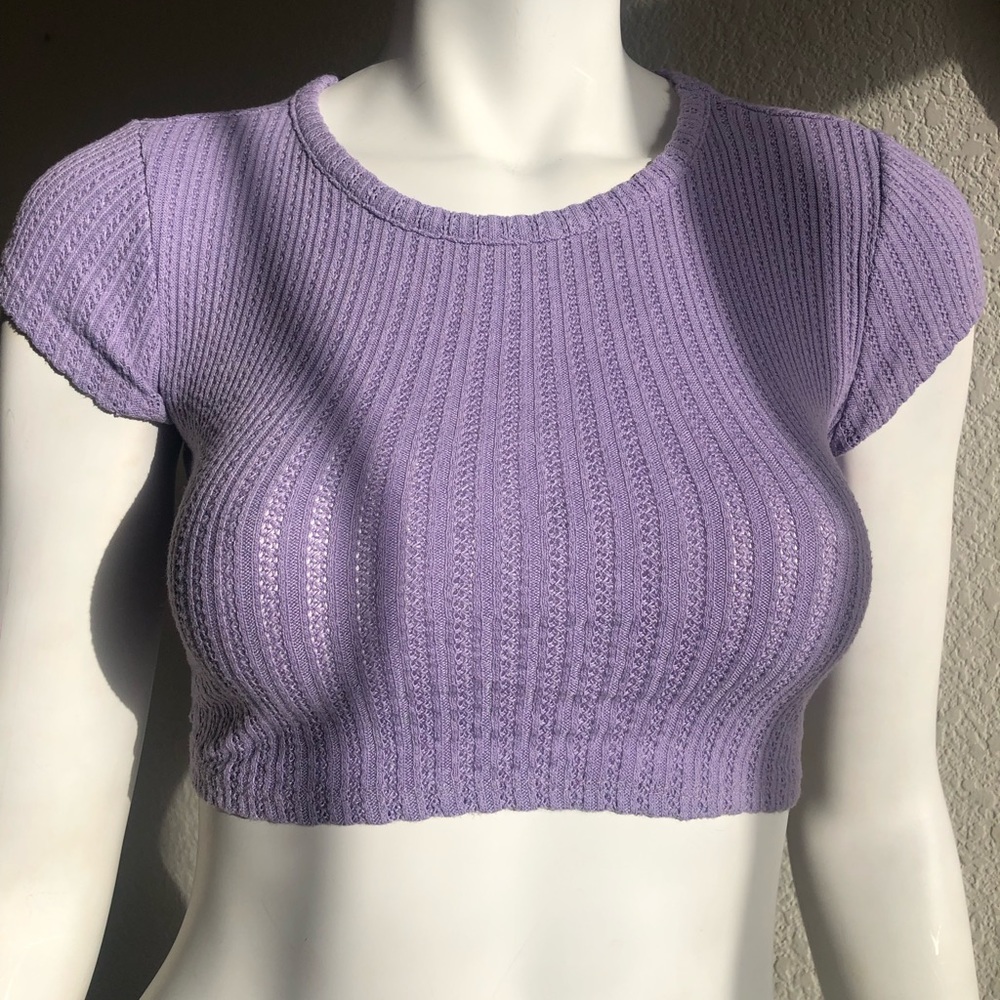 ✨💜CUTE OPEN BACK CROP TOP💜✨
